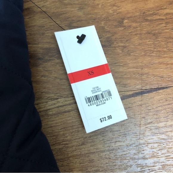 Crown & Ivy. New with tags Quilted Vest in Navy. Gold hardware. So in trend. XS - Picture 5 of 5